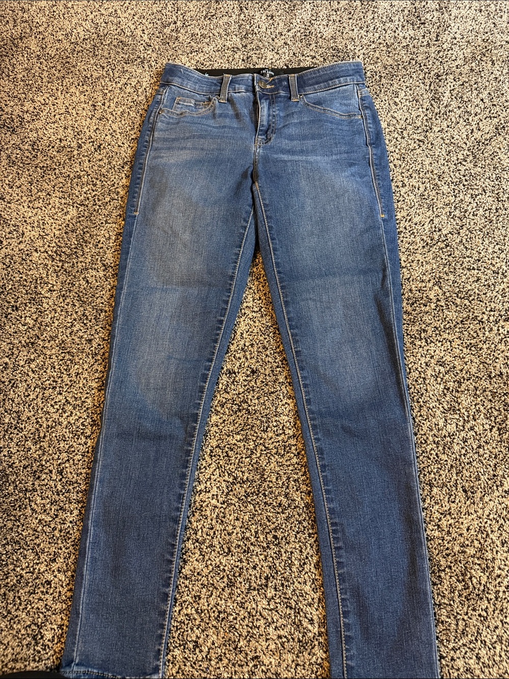LuLaRoe Women's Medium Blue Skinny Jeans